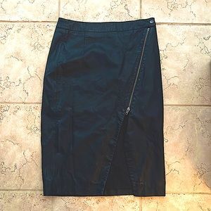 Free People size 10 skirt in perfect condition.